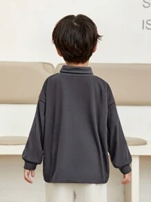 SHEIN Meninos Em Idade Pré-escolar Pulôver Casual De Gola Alta De Malha Solta Com Etiqueta Tecida, Conjunto De Cachecol Listrado