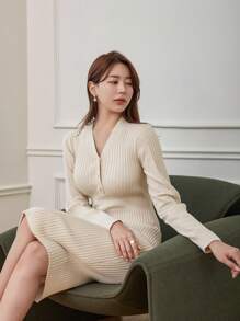 DAZY Vestido De Suéter Bodycon Acanalado Con Cuello En V - Beis - Ver 7