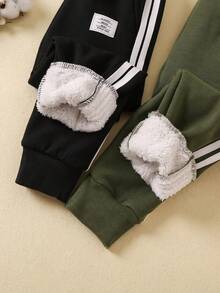 Young Boy 2 Packs Simple Style Comfortable Street Style Fleece Jogger Pants For Autumn And Winter - Multicolor - View 3