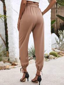 Breezaya 女款花卉蕾絲腰帶和袖口結細節九分褲 - 卡其色 - 查看 2