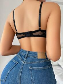 女士蕾丝文胸带钢圈支撑，性感内衣