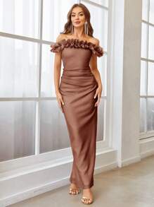 SHEIN Belle Vestido De Fiesta De Tubo Con Hombro Al Descubierto Y Borde De Volante, Decorado Con Pliegues - Burdeos - Ver 1