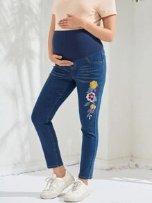 SHEIN Maternity Slim-fit Jeans With Letter Embroidery - Medium Wash - View 1