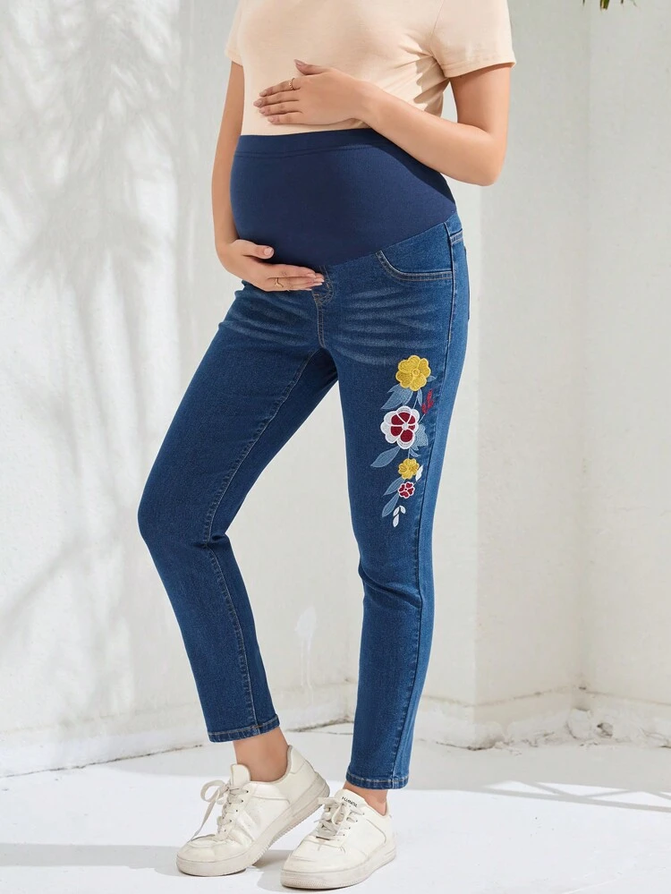 Maternity Slim-fit Jeans With Letter Embroidery