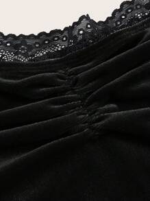 SHEIN ICON Women's Knitted Lace Strapless Crop Top - Black - View 4