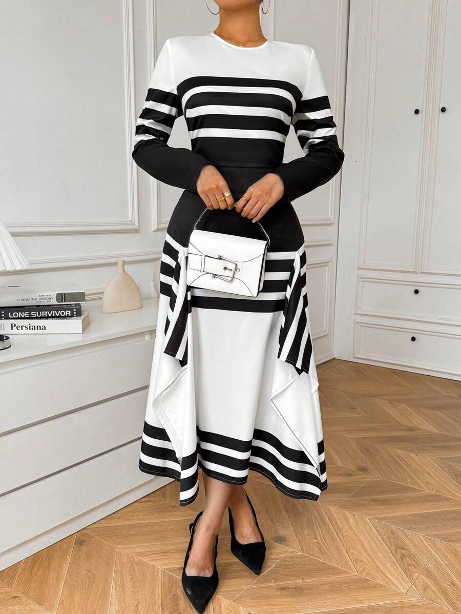 SHEIN Privé Váy màu sọc đen trắng bất đối xứng thanh lịch vừa vặn - Đen và trắng - Xem 1