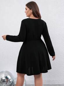 SHEIN Clasi Của phụ nữ Chất rắn Có màu sắc Kích thước lớn Ô dù Đầm Với Vòng eo - màu đen - Xem 2