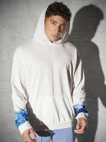 Manfinity RebelGame 男士鶴紋及花卉印花袋鼠口袋連帽衫 - 彩色 - 查看 2