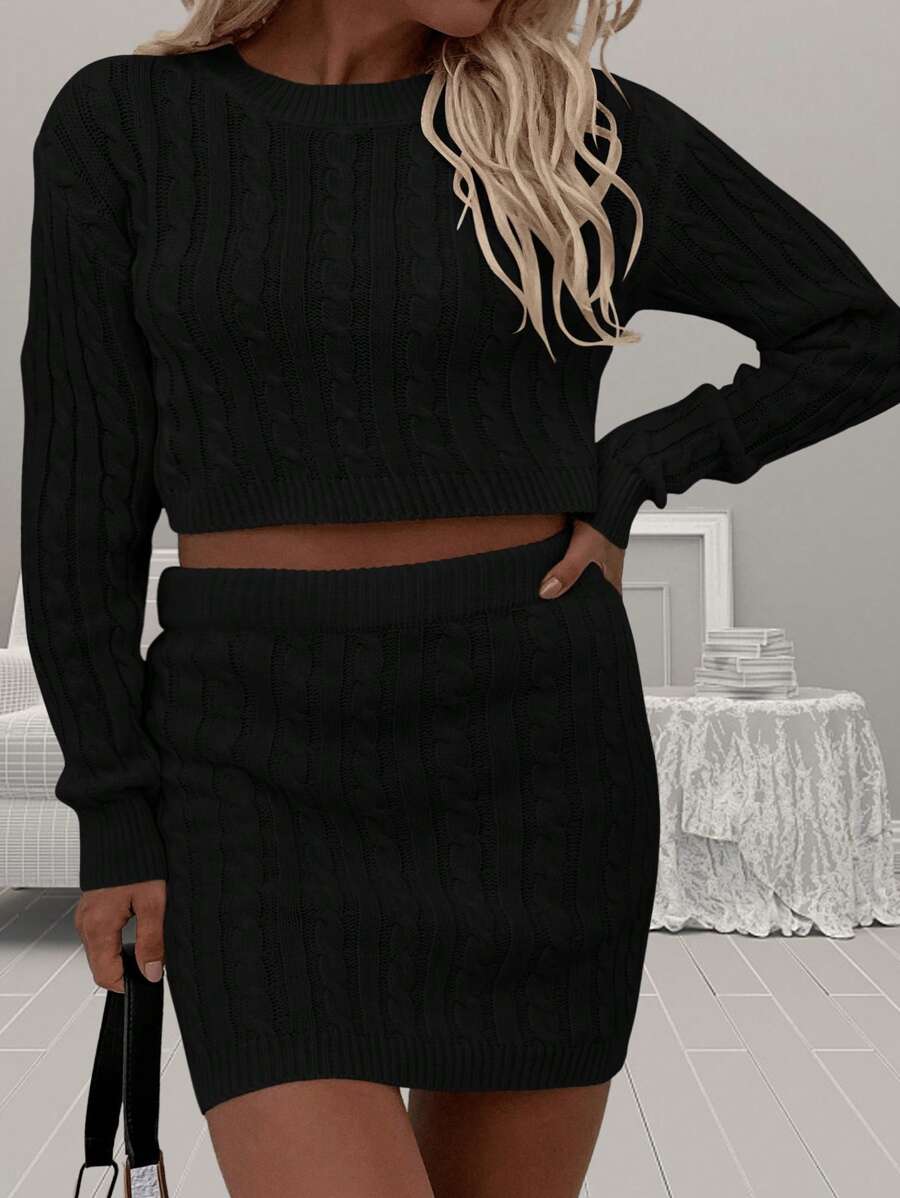 SHEIN LUNE Plus Size Solid Color Sweater Set - Black - View 1