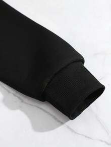 女装时尚潮流袋鼠口袋字母印花连帽衫 - 黑色 - 查看 4