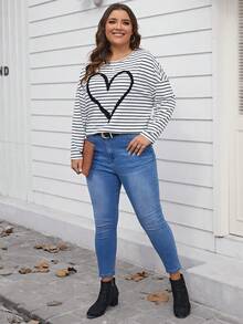 SHEIN LUNE Camiseta Con Estampado De Rayas Y Corazones De Talla Grande - Blanco y Negro - Ver 4