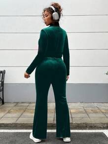 SHEIN EZwear Ladies' Plus Size Green Velvet Two-piece Set - Dark Green - View 2