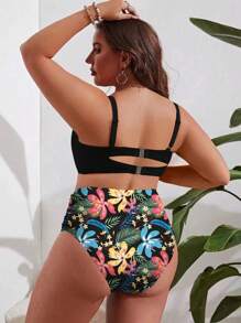 SHEIN Swim Curve 夏季海滩大码纯色胸罩和印花比基尼套装