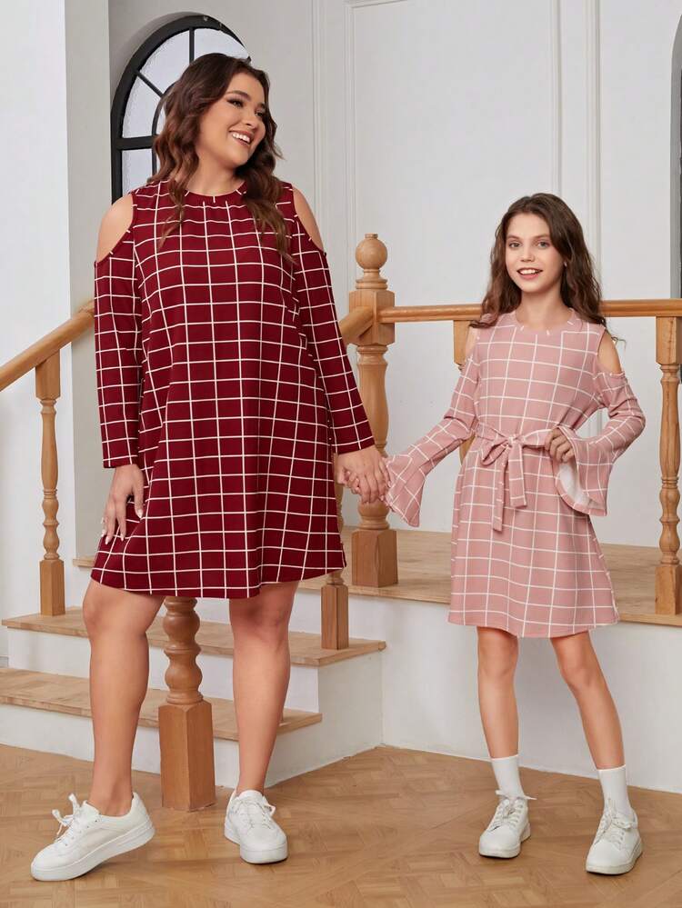 Plus Size Cold-Shoulder Grid Colorblock Dress