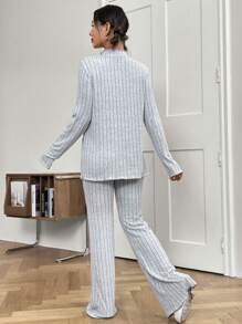 SHEIN Unity Conjunto De Dos Piezas De Camiseta De Punto Acanalado De Color Liso Y Pantalón Acampanado Para Mujer - Gris - Ver 2