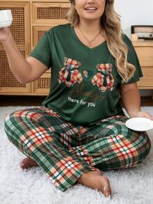 Plus Size Women's Cartoon Bear T-shirt And Plaid Long Pants Pajama Set - Green - View 1