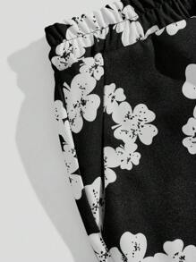 ROMWE MEN Street Life Men's Floral Printed Drawstring Waist Pants, School - Black - View 4