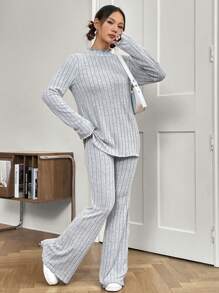 SHEIN Unity Conjunto De Dos Piezas De Camiseta De Punto Acanalado De Color Liso Y Pantalón Acampanado Para Mujer - Gris - Ver 4