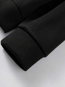 Manfinity EMRG 男士长袖连帽衫，带有骷髅和蘑菇图案印花，男朋友礼物 - 黑色 - 查看 4