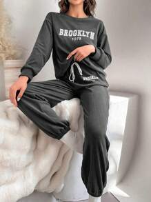 Women's Letter Graphic Drop Shoulder Top & Pants Homewear Set Outfit - Dark Grey - View 4