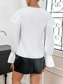 SHEIN Privé 純色荷葉邊裝飾的v領襯衫 - 白色 - 查看 7