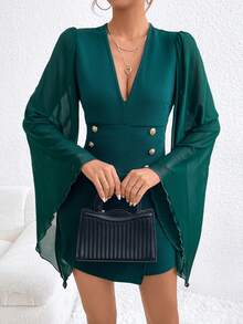 SHEIN Privé Bộ đồ liền thân lưới cổ chữ V màu trơn có nút tương phản dành cho nữ - Màu xanh lá cây đậm - Xem 3