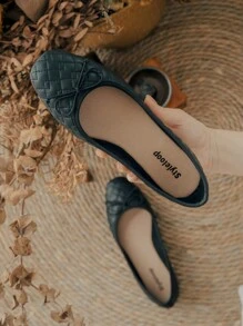 Styleloop Square Toe Quilted Pumps - Black - View 5