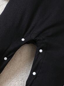SHEIN 嬰兒男童日常休閒字母印花連身衣 - 黑色 - 查看 6