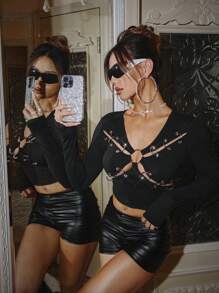 SHEIN ICON 修身金屬環空心長袖t恤 - 黑色 - 查看 1