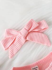 SHEIN Vintaside Kids Conjunto de body, pantalones y diadema con estampado de oso lindo para bebé niña en color rosa - Rosa - Ver 4