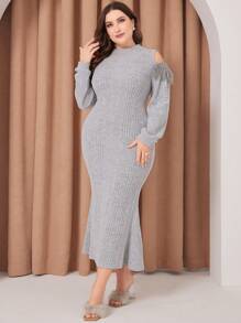 Mulvari 大尺碼露肩中空肩部尾巴裙