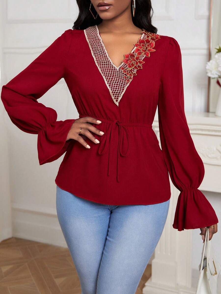 SHEIN LUNE Vá lại Thêu Vòng cổ Hoa Áo sơ mi - Đỏ - Xem 1