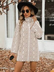 SHEIN LUNE 幾何印花高領落肩袖毛衣連衣裙 - 卡其色 - 查看 4