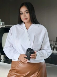 Dazy Plus 女士交叉前衣襬上下對稱的衣服,斜向衣領 - 白色 - 查看 7