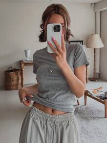 DAZY 女款圆领短袖T恤、短款上衣 - 灰色 - 查看 6