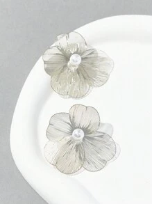 SHEIN Belle 1pair Metallic Flower Shaped Earrings - Silver - View 7