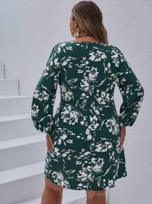 SHEIN VCAY 大尺碼度假風格寬鬆v領連身裙 - 彩色 - 查看 4