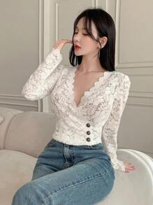 DAZY 蕾丝边扇贝下摆长袖衬衫外出上衣透明 - 米色 - 查看 8