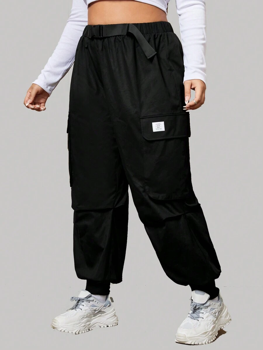 SHEIN EZwear Của phụ nữ Kích thước lớn Quần Cargo Với Patch Chi tiết Và Thắt lưng - màu đen - Xem 1