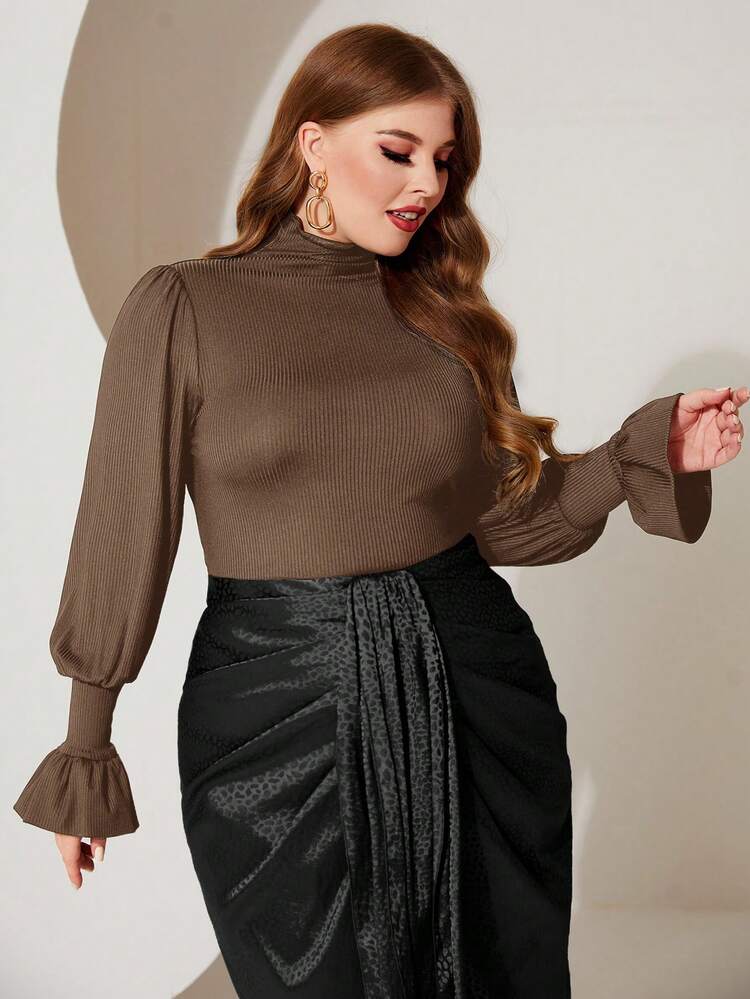 Women's Plus Size High Neck Flared Sleeve T-shirt
