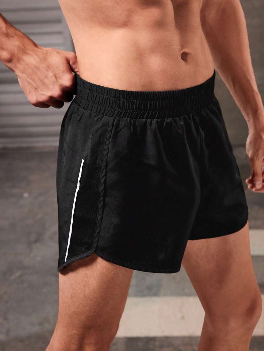 Manfinity Sport Corelite 男士側邊條紋運動短褲，慢跑短褲 - 黑色 - 查看 1