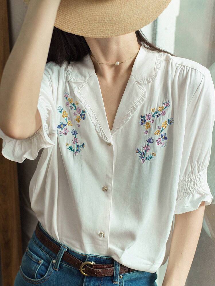 Simple Retro Women's Floral Embroidery Green V-Neck Shirt Summer Clothes Women Gentle Temperament Commuter Office Interview French Elegance