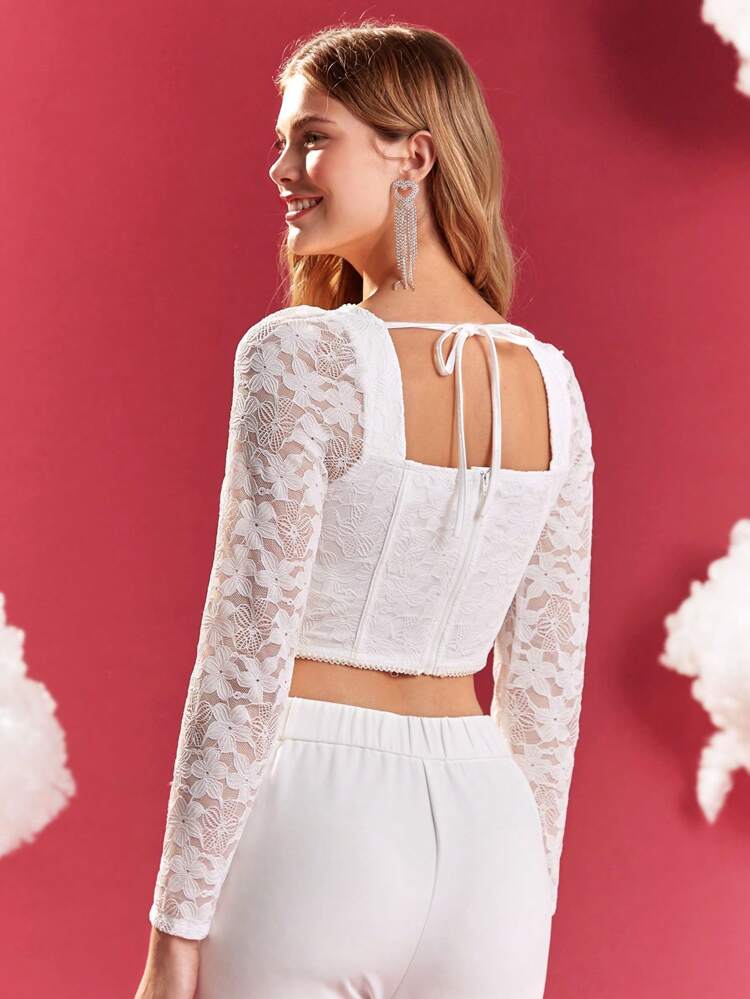 Women's Lace Patchwork Cropped Top With Sweetheart Neckline
