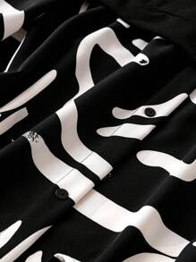 SHEIN Clasi 大尺碼女圖案印花翻領襯衫 - 黑色 - 查看 3