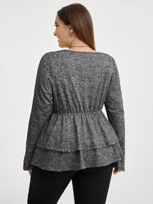 SHEIN Essnce 加大碼女款圓領t恤,襯托荷葉邊緣 - 深灰色 - 查看 2