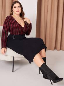 Mulvari 勃艮第红色千鸟格图案撞色长袖连衣裙