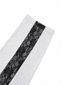 Plus Size Lace Patchwork Elastic Waist Leggings - Light Grey - View 5