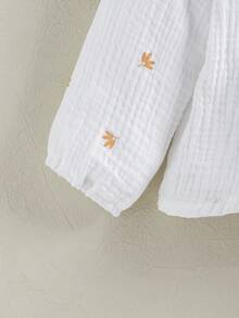 SHEIN 年轻女孩春秋花卉印花彼得潘领扣式衬衫 - 白色 - 查看 3