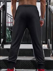 Manfinity Running 男士字母印花运动裤 - 深灰色 - 查看 2