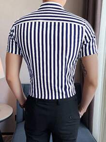 Manfinity Homme Hombres Camisa de rayas verticales con botón - Azul y blanco - Ver 2